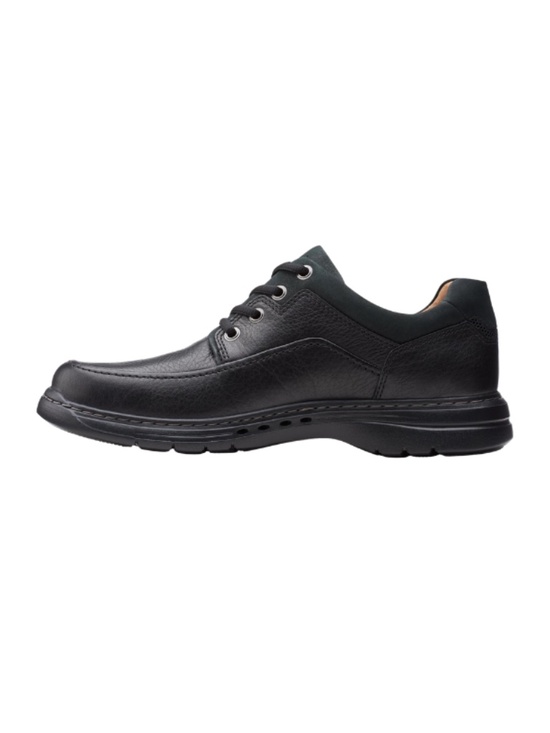 Mens Clarks Brawleylace Oxfords in Black Leather. 26151336 main image 6